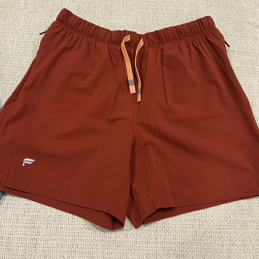 Fabletics 5” shorts